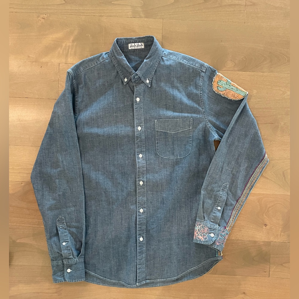 Chambray shirt with embroidery